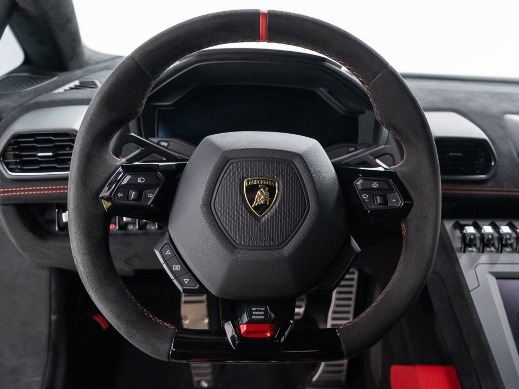 Used 2023 Lamborghini Huracan STO RWD image 22