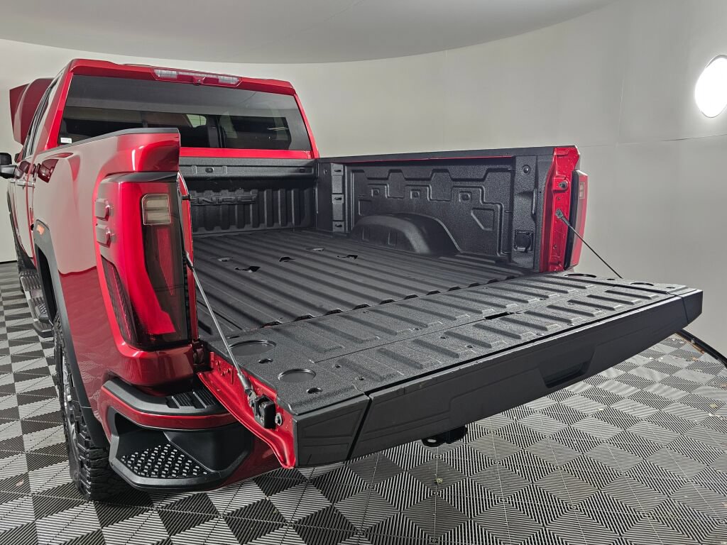 Used 2024 GMC Sierra 3500 Denali AWD/4WD image 11