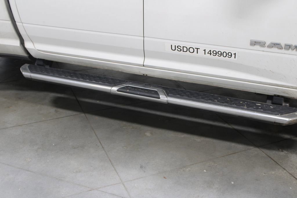 Used 2024 RAM 3500 Big Horn image 12