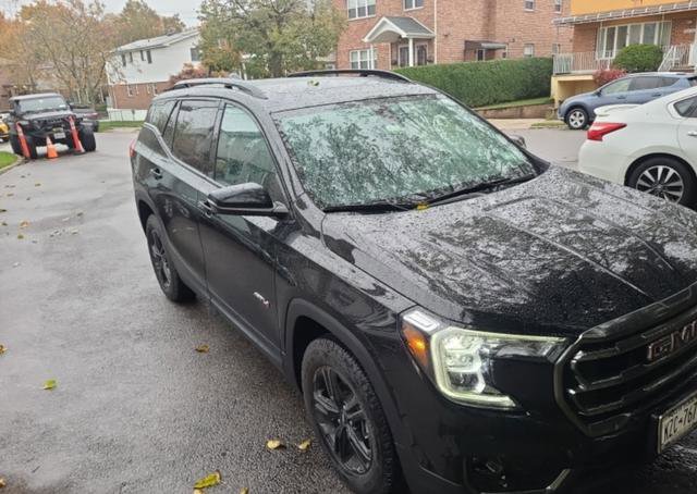 Used 2022 GMC Terrain AT4 image 6