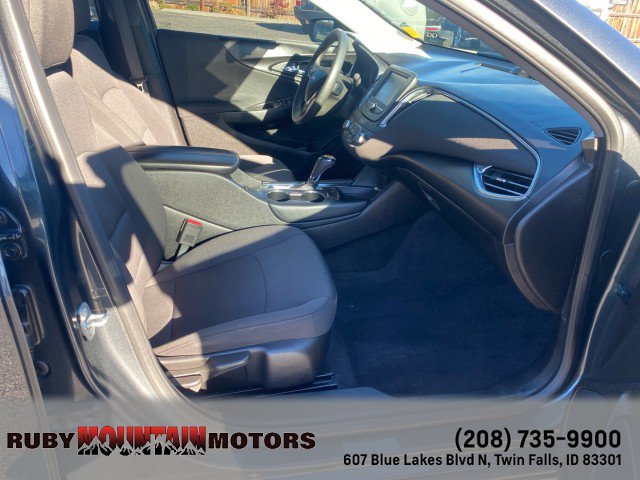 Used 2018 Chevrolet Malibu LT FWD image 31