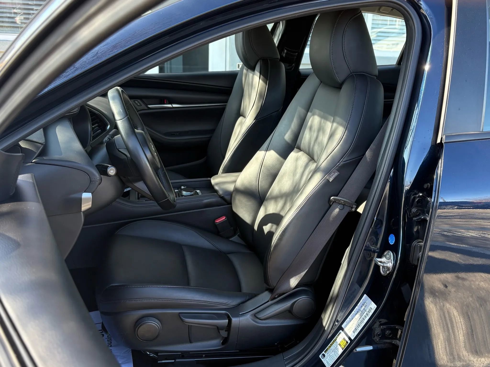 Used 2021 MAZDA MAZDA3 s image 10