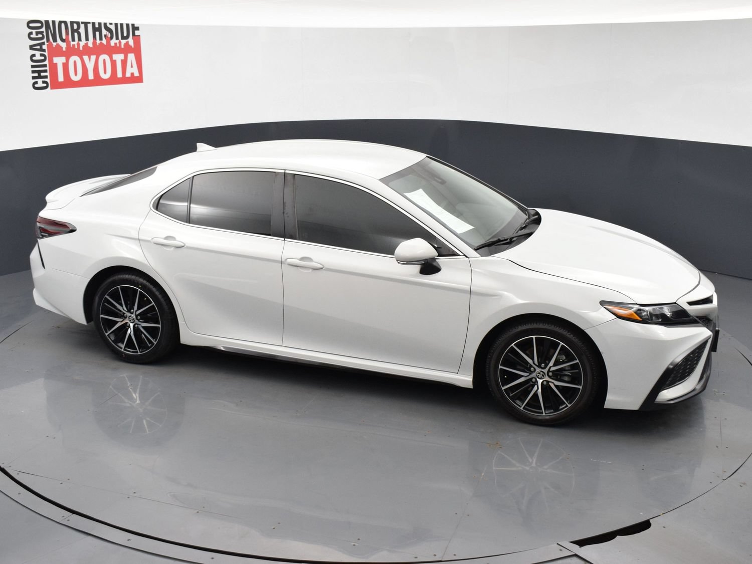 Used 2024 Toyota Camry SE FWD image 21