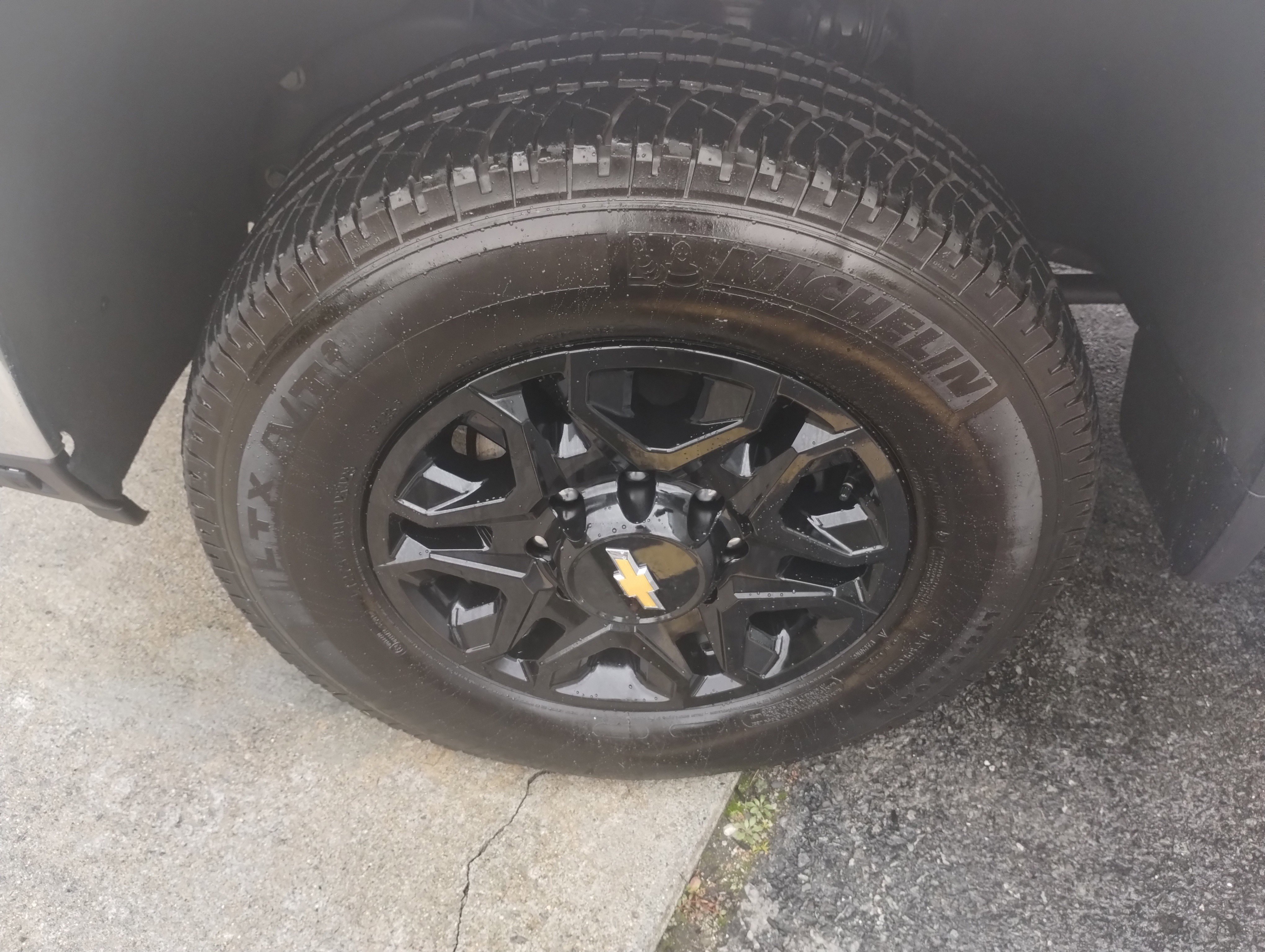 Used 2024 Chevrolet Silverado 2500 LT image 21