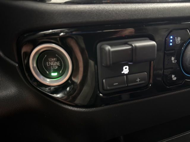 Used 2022 Chevrolet Silverado 1500 ZR2 AWD/4WD image 16
