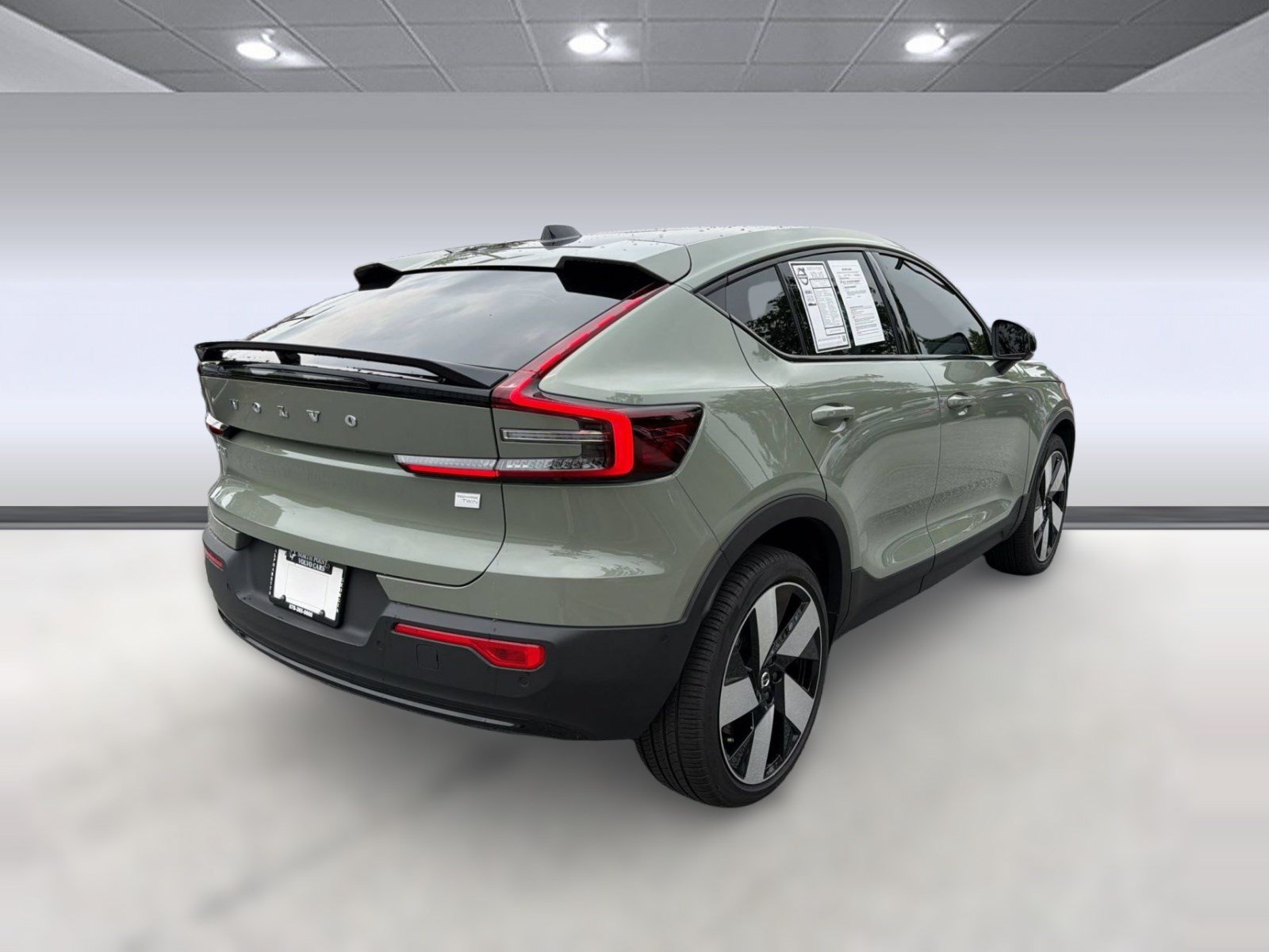Certified 2023 Volvo C40 P8 Recharge Ultimate w/ Protection Package Premier AWD/4WD image 9