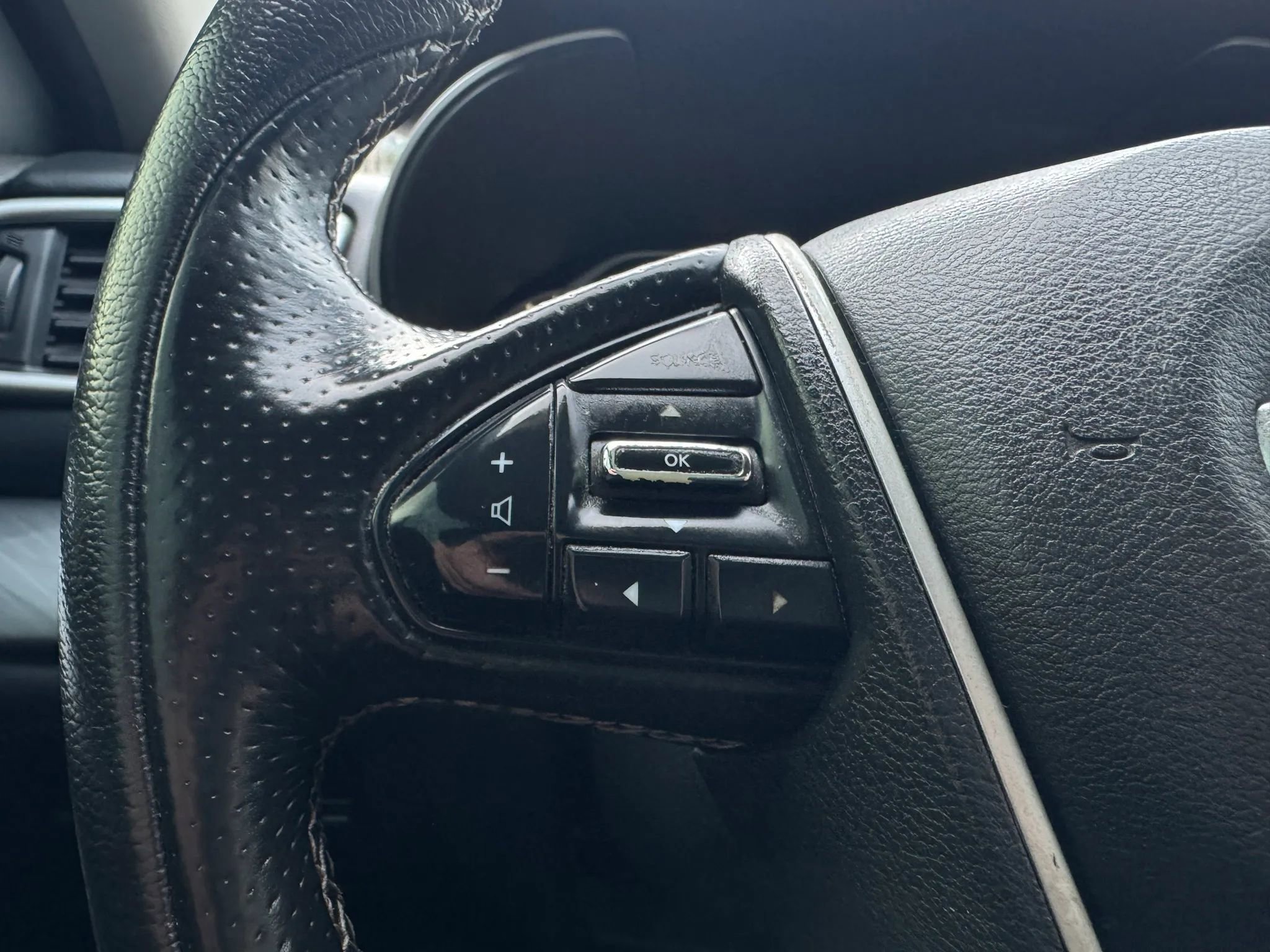 Used 2018 Nissan Maxima 3.5 SV image 18