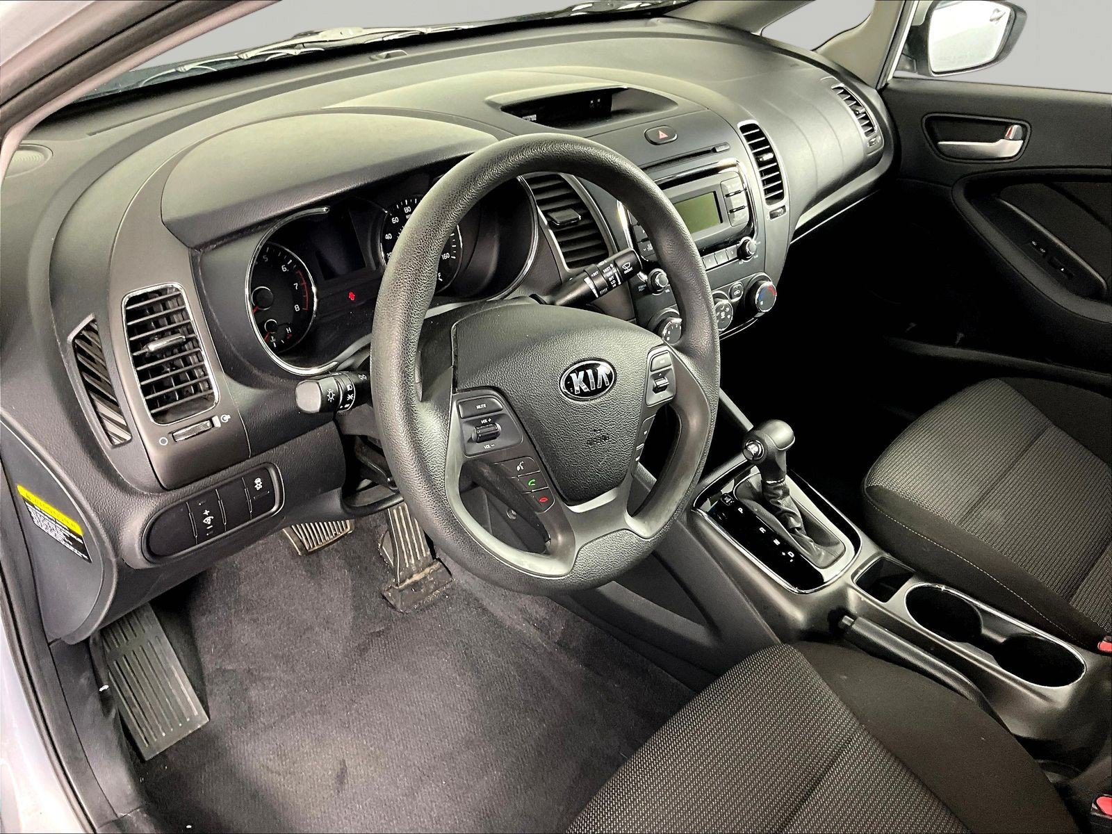 Used 2017 Kia Forte LX FWD image 13
