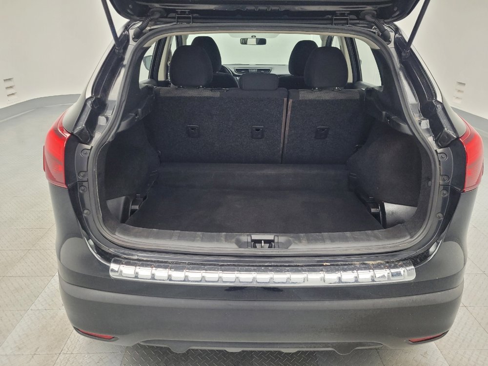 Used 2018 Nissan Rogue Sport SV image 29