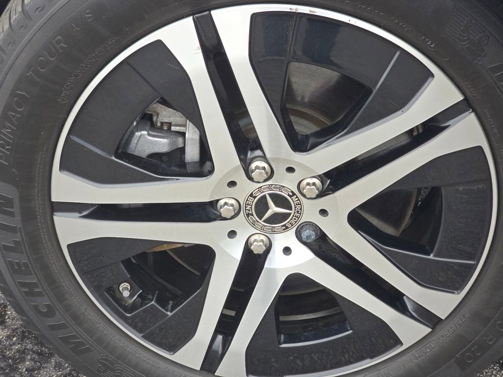 Certified 2023 Mercedes-Benz GLS 450 4MATIC image 11