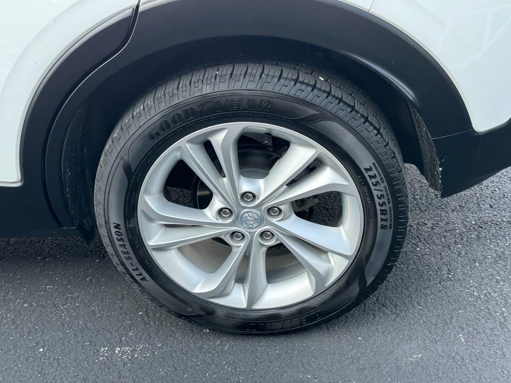 Used 2022 Buick Encore GX Preferred w/ Cold Weather Comfort Package FWD image 10