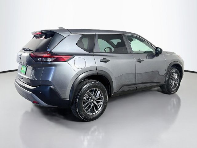 Used 2023 Nissan Rogue S AWD/4WD image 10
