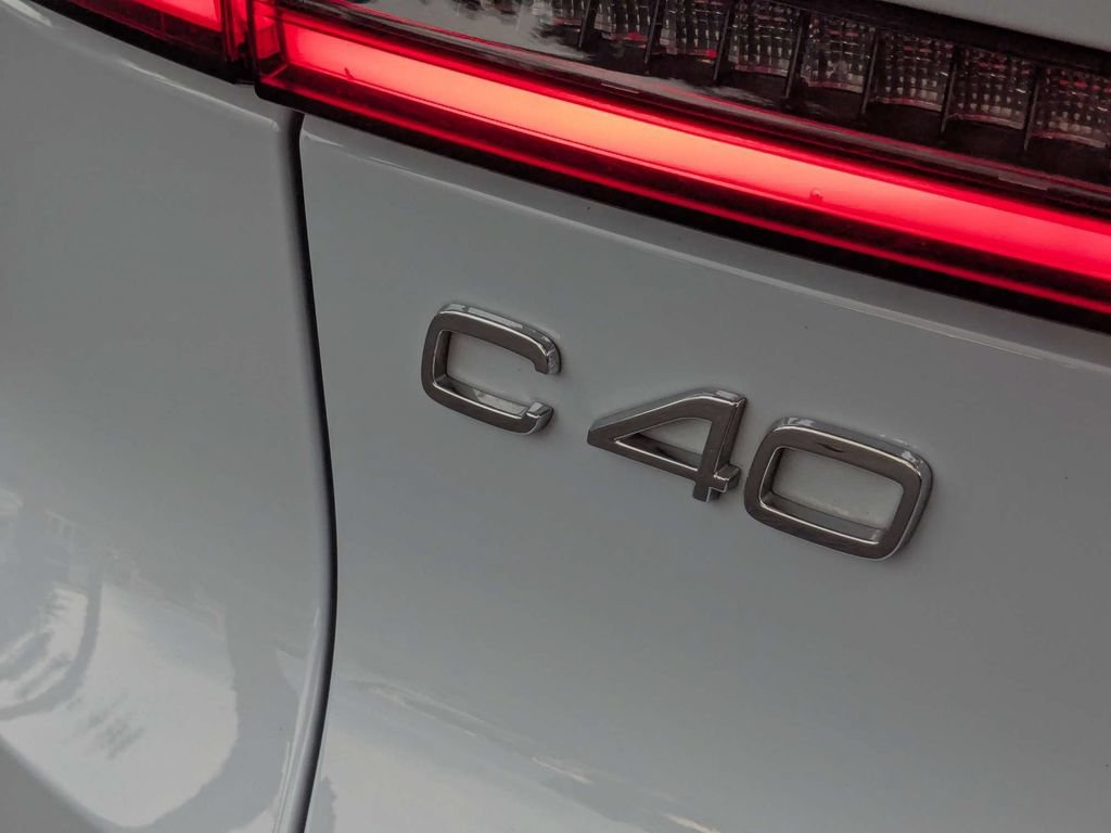 Certified 2024 Volvo C40 Recharge Core AWD/4WD image 15