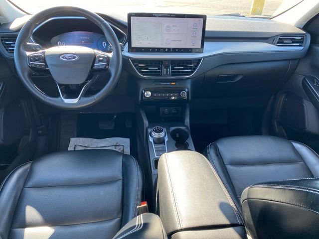Used 2024 Ford Escape Platinum AWD/4WD image 4