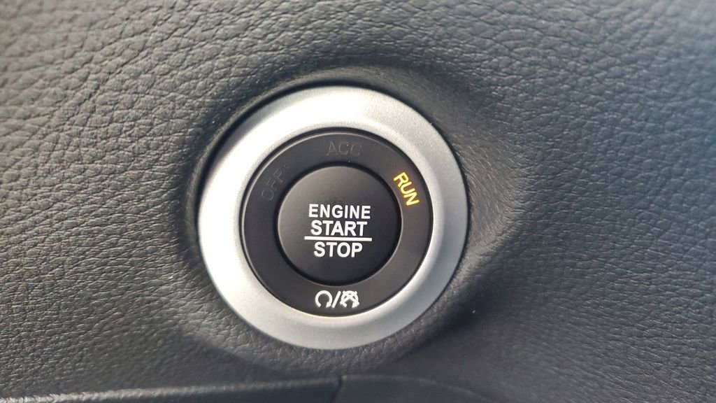 New 2026 Chrysler Pacifica Select image 27