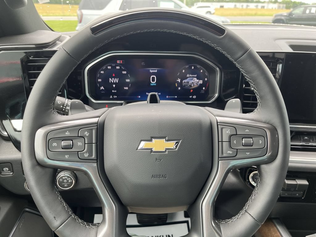 New 2026 Chevrolet Silverado 1500 High Country w/ High Country Premium Package AWD/4WD image 14