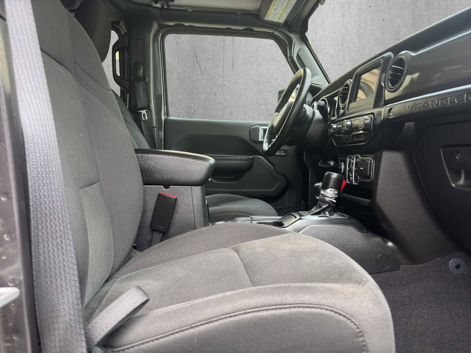 Used 2021 Jeep Wrangler Unlimited Sport image 18