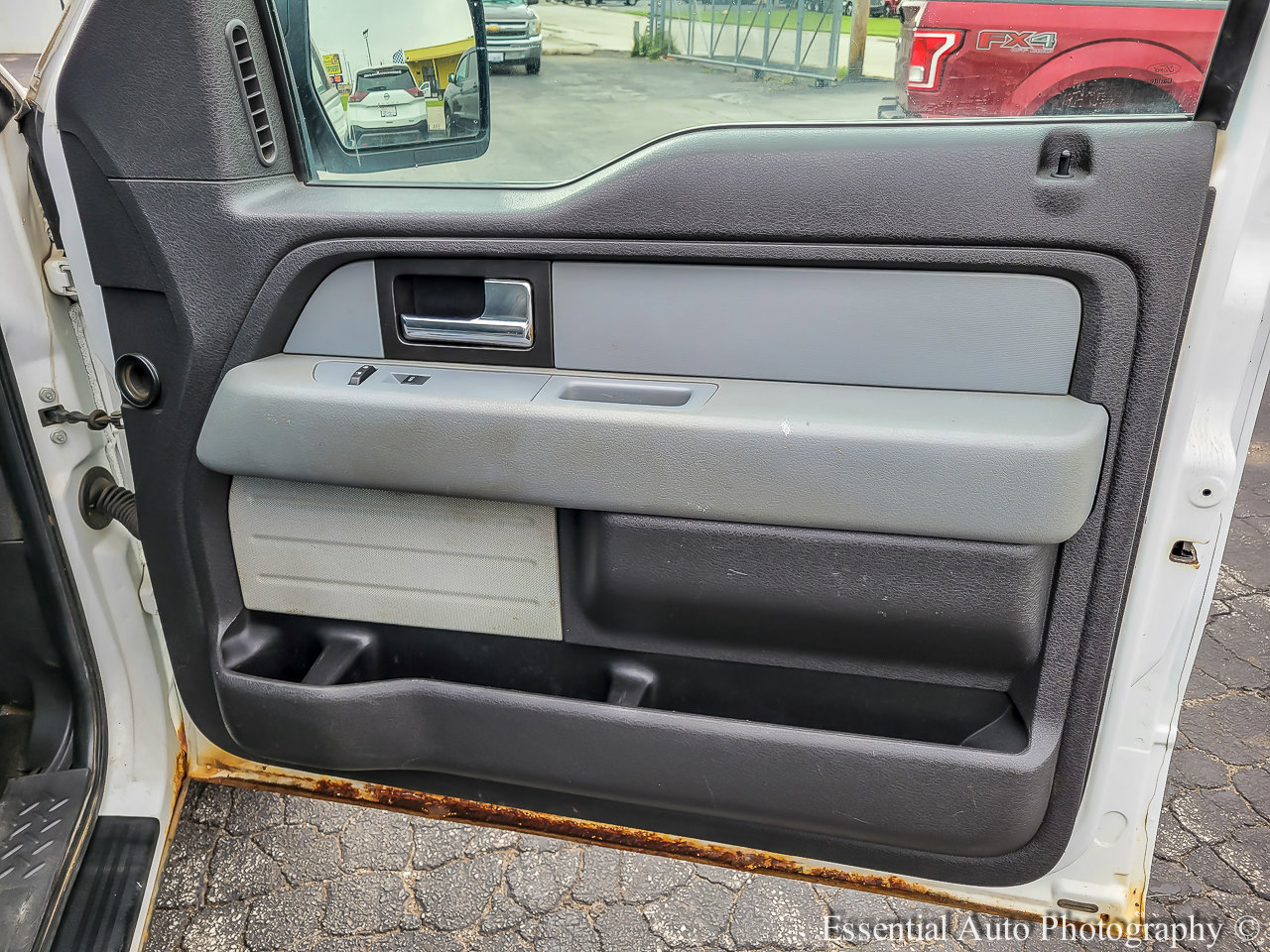 Used 2014 Ford F150 XL w/ Equipment Group 101A Mid AWD/4WD image 21