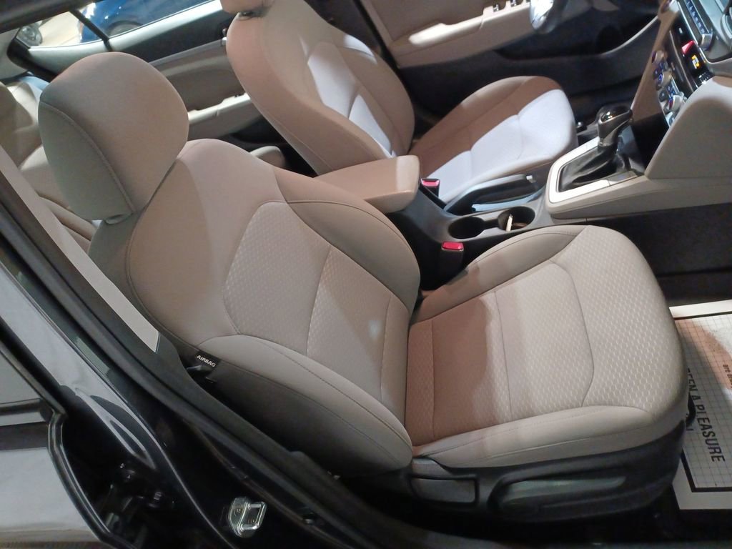 Used 2020 Hyundai Elantra Value Edition image 25