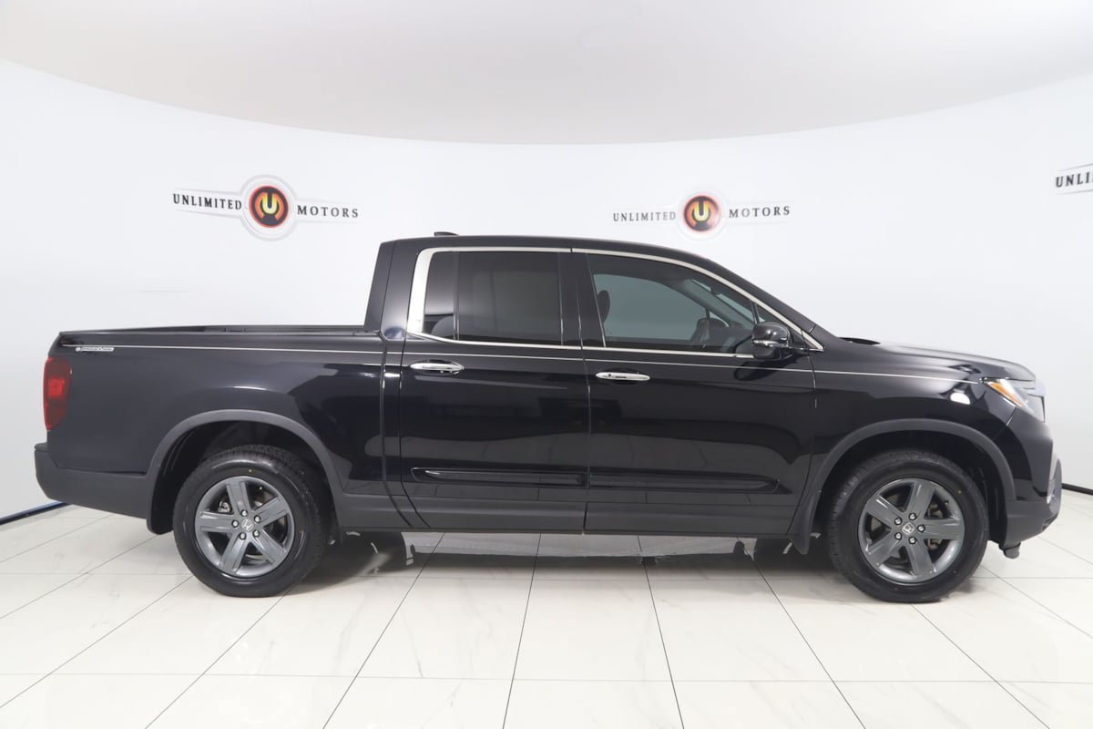 Used 2023 Honda Ridgeline RTL-E image 2