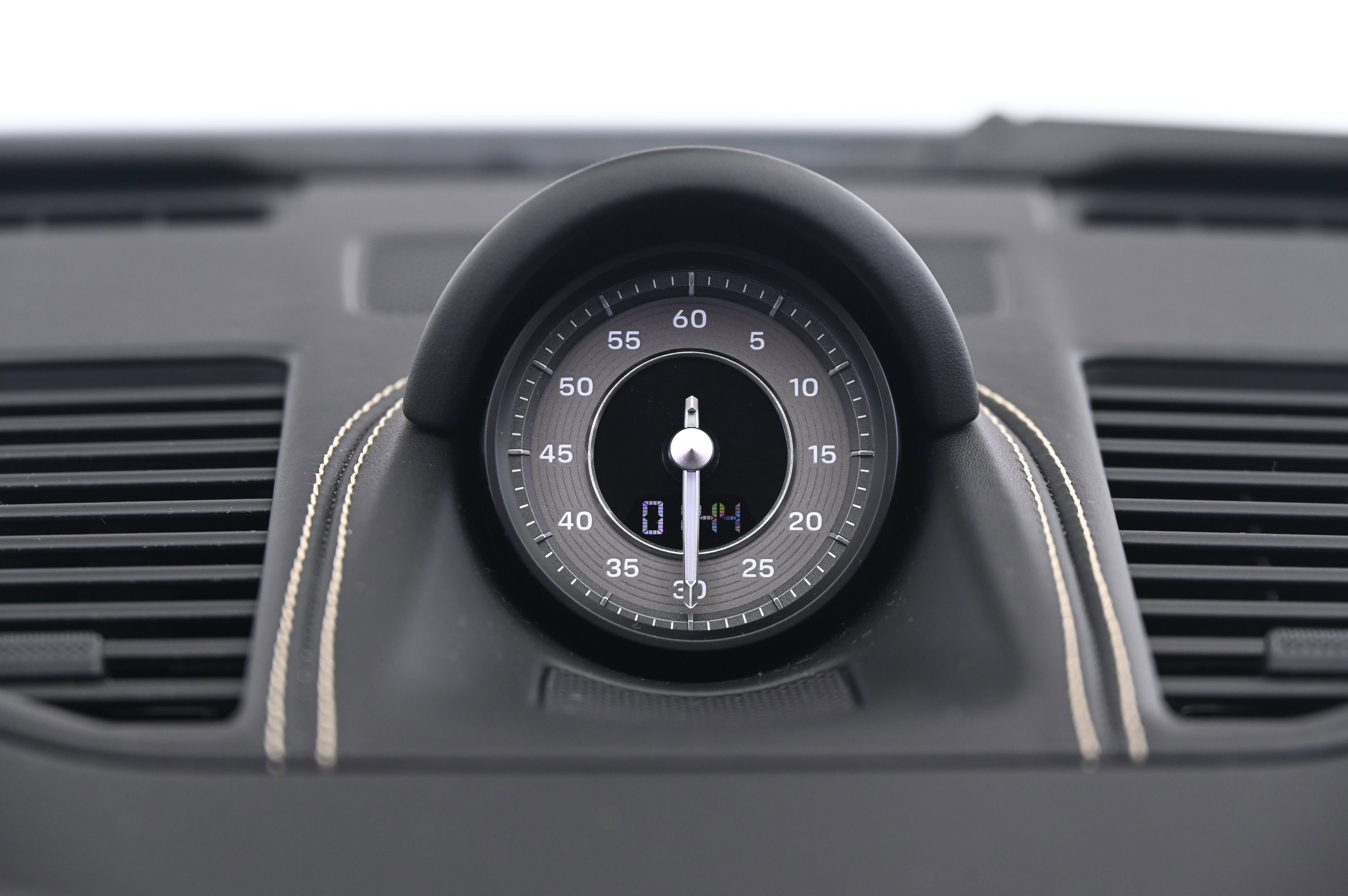 Certified 2024 Porsche 911 Turbo image 28