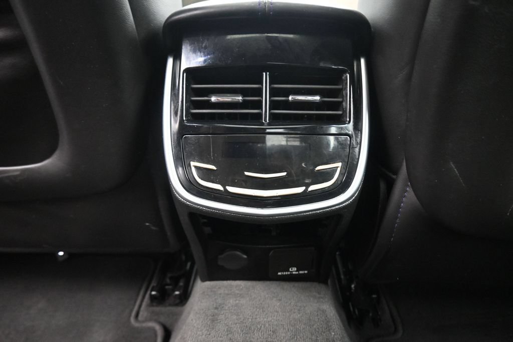 Used 2013 Cadillac XTS Platinum FWD image 38
