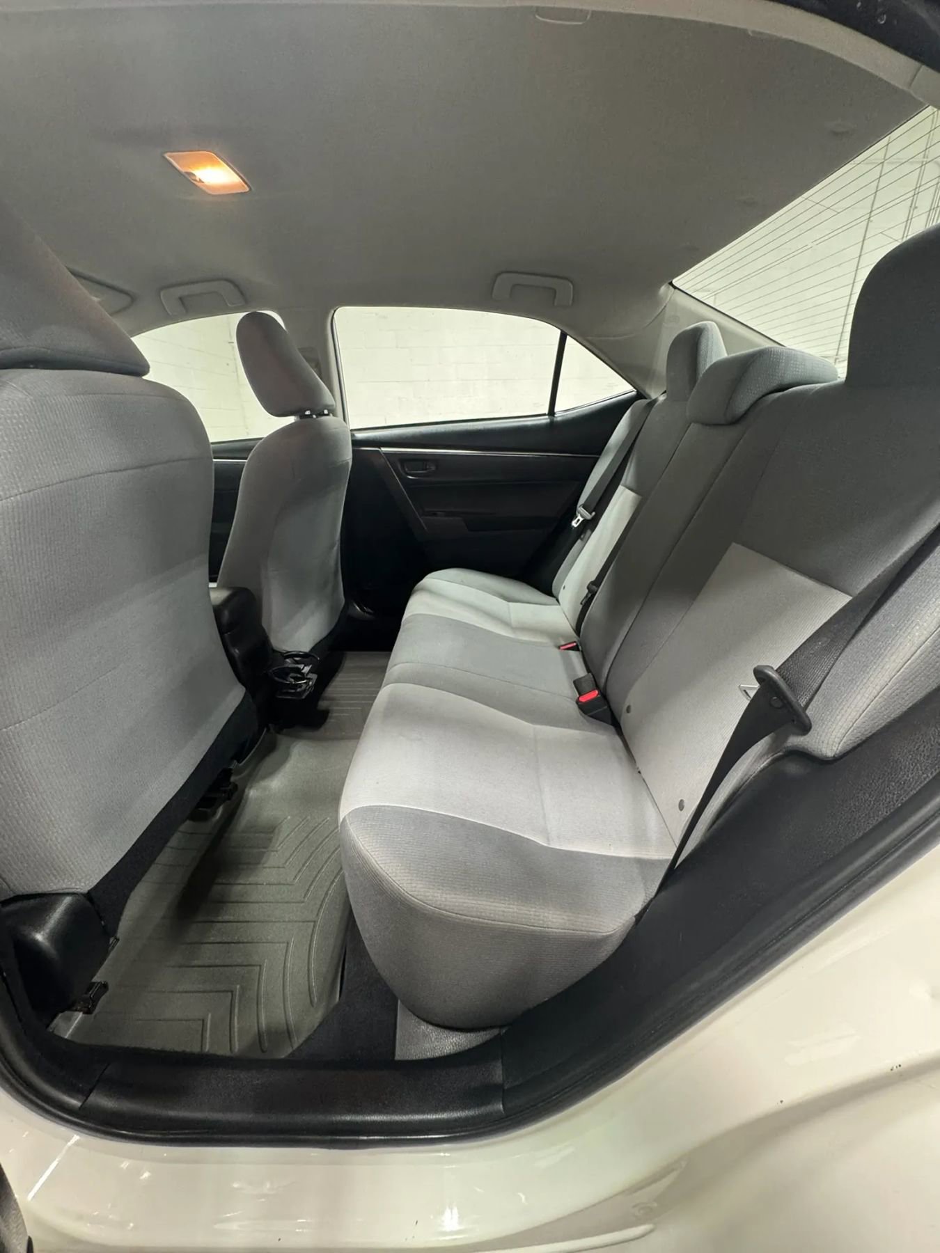 Used 2014 Toyota Corolla L image 37