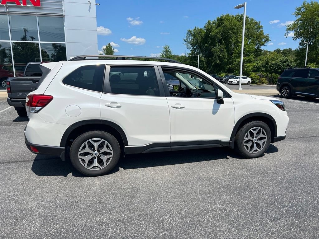 Used 2021 Subaru Forester Premium AWD/4WD image 14