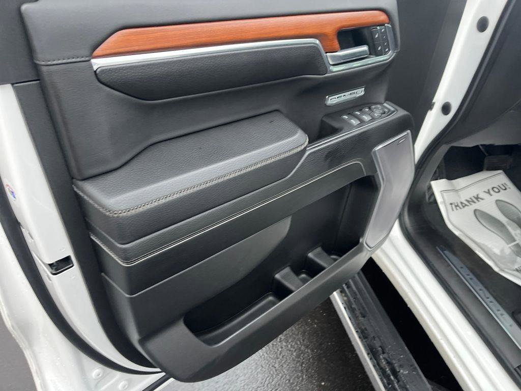 Used 2022 GMC Sierra 1500 Denali w/ Technology Package AWD/4WD image 21