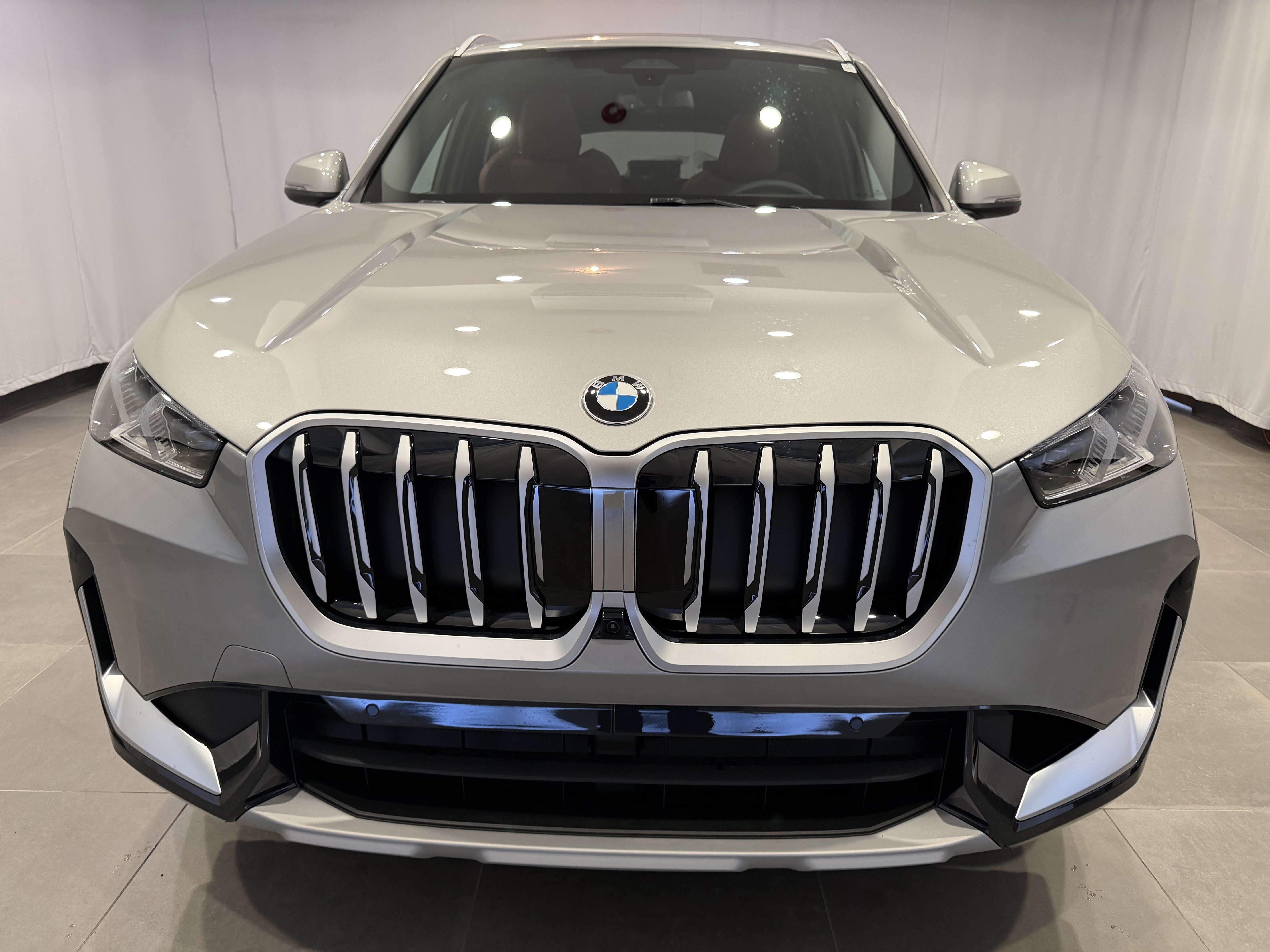 New 2026 BMW X1 xDrive28i w/ Technology Package AWD/4WD image 2