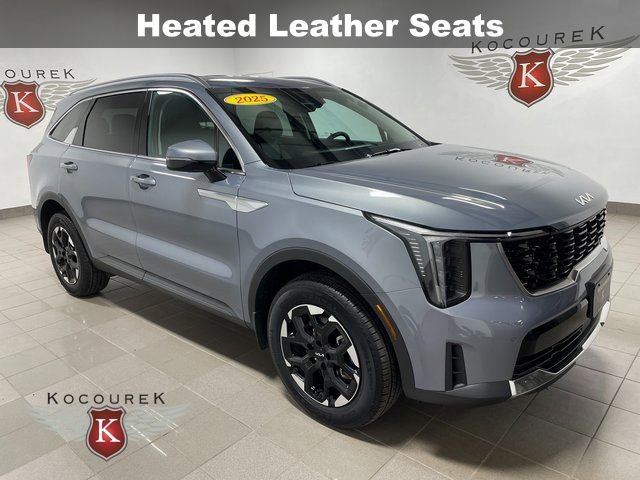 Used 2025 Kia Sorento S image 1