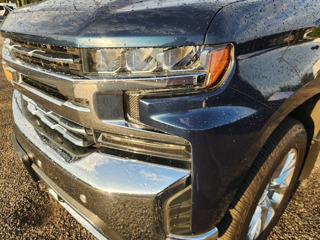 Used 2021 Chevrolet Silverado 1500 LTZ w/ Z71 Off-Road Package AWD/4WD image 6