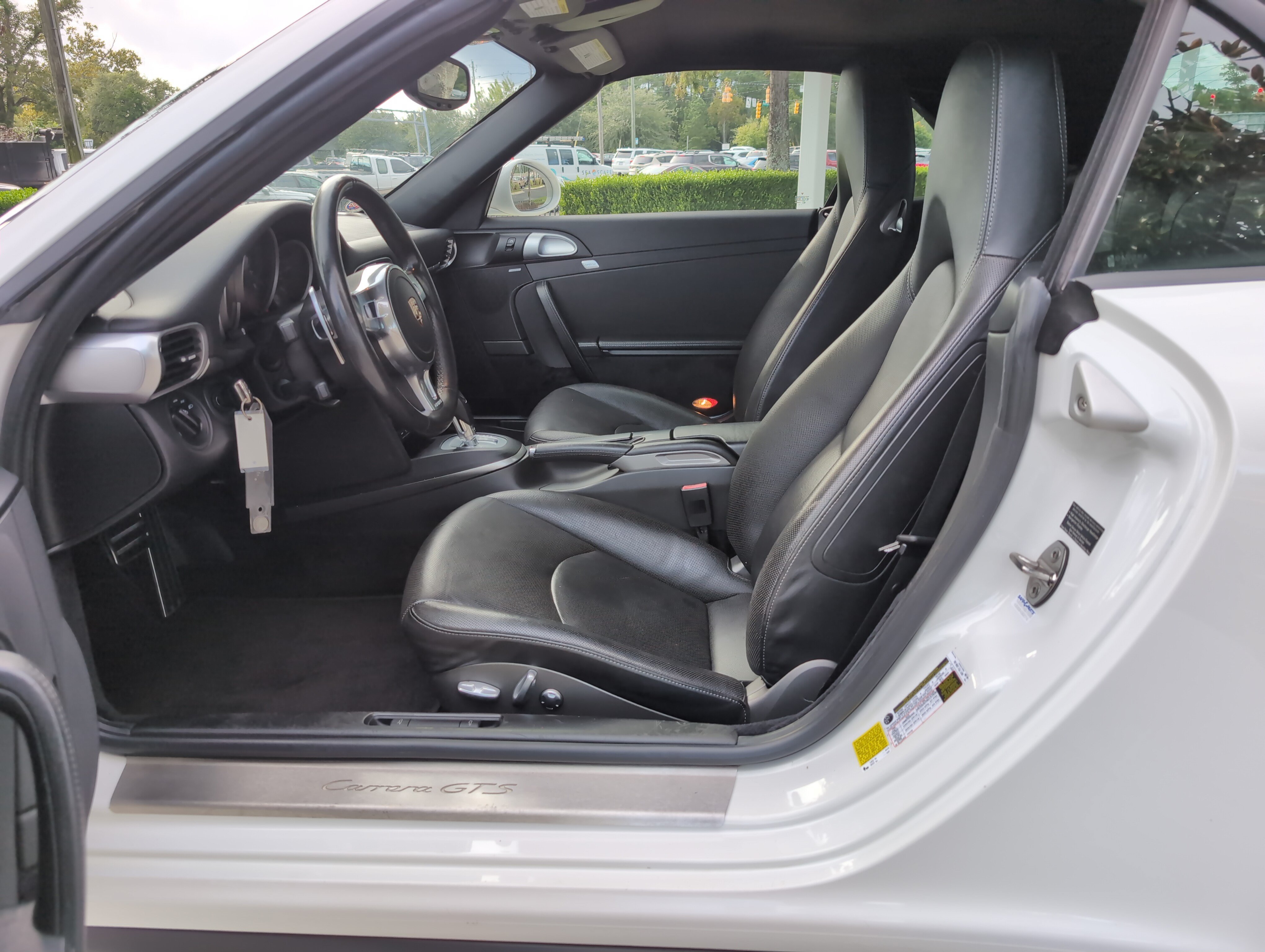 Used 2011 Porsche 911 Carrera GTS RWD image 16
