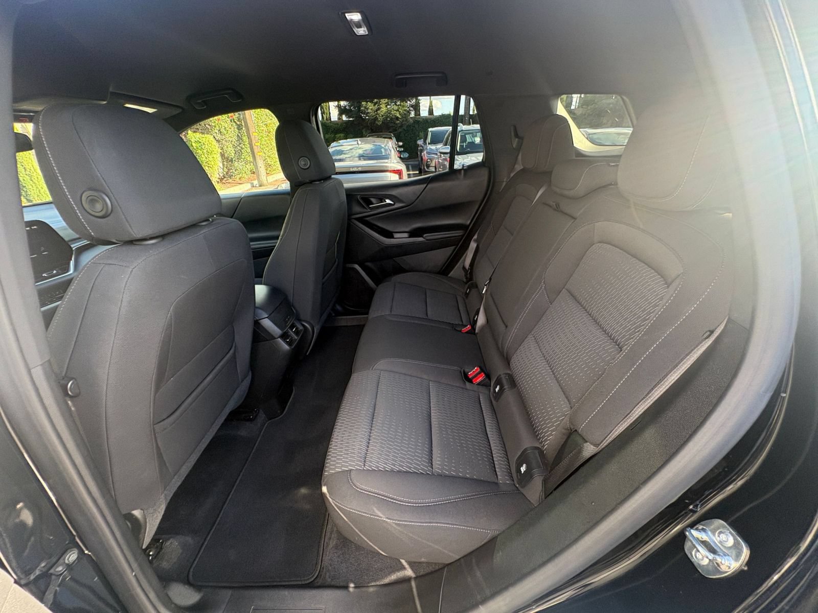 Used 2025 Chevrolet Equinox LT AWD/4WD image 26
