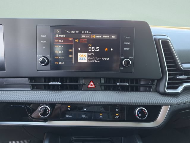 Used 2025 Kia Sportage LX FWD image 30