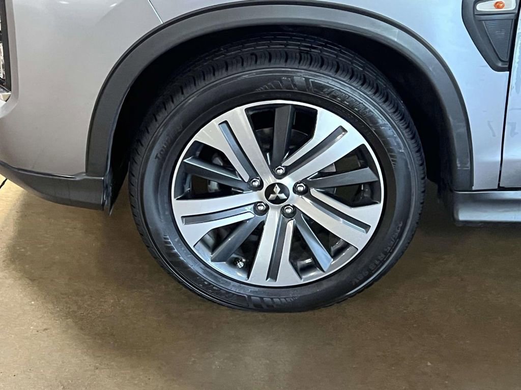 Used 2021 Mitsubishi Outlander Sport ES FWD image 25