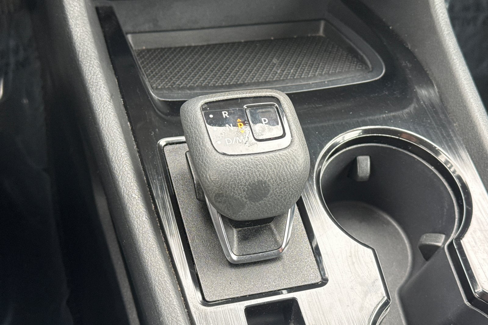 Certified 2024 Nissan Rogue SV FWD image 28