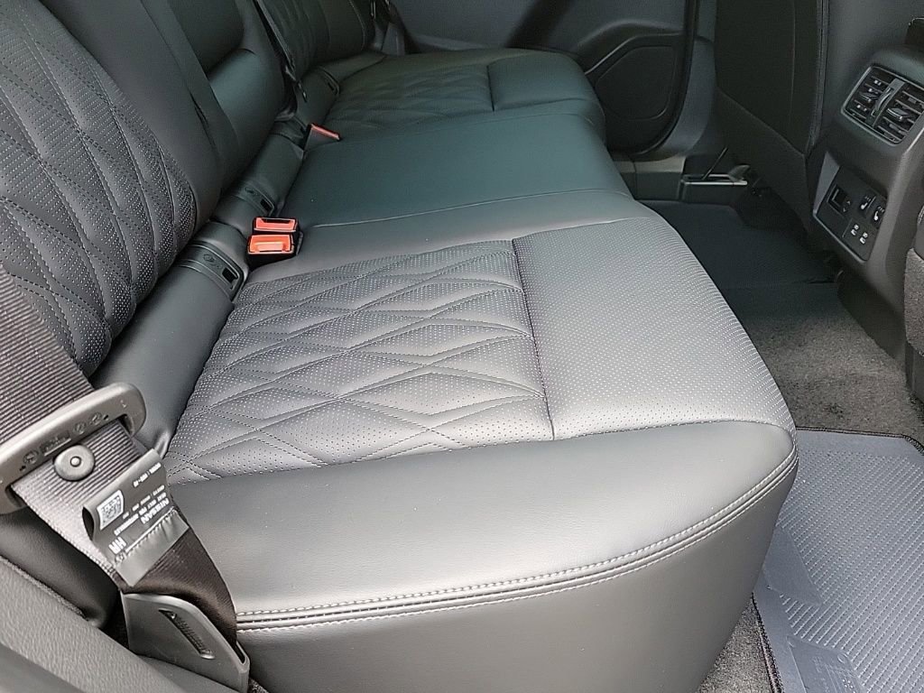 New 2026 Nissan Rogue Platinum image 16