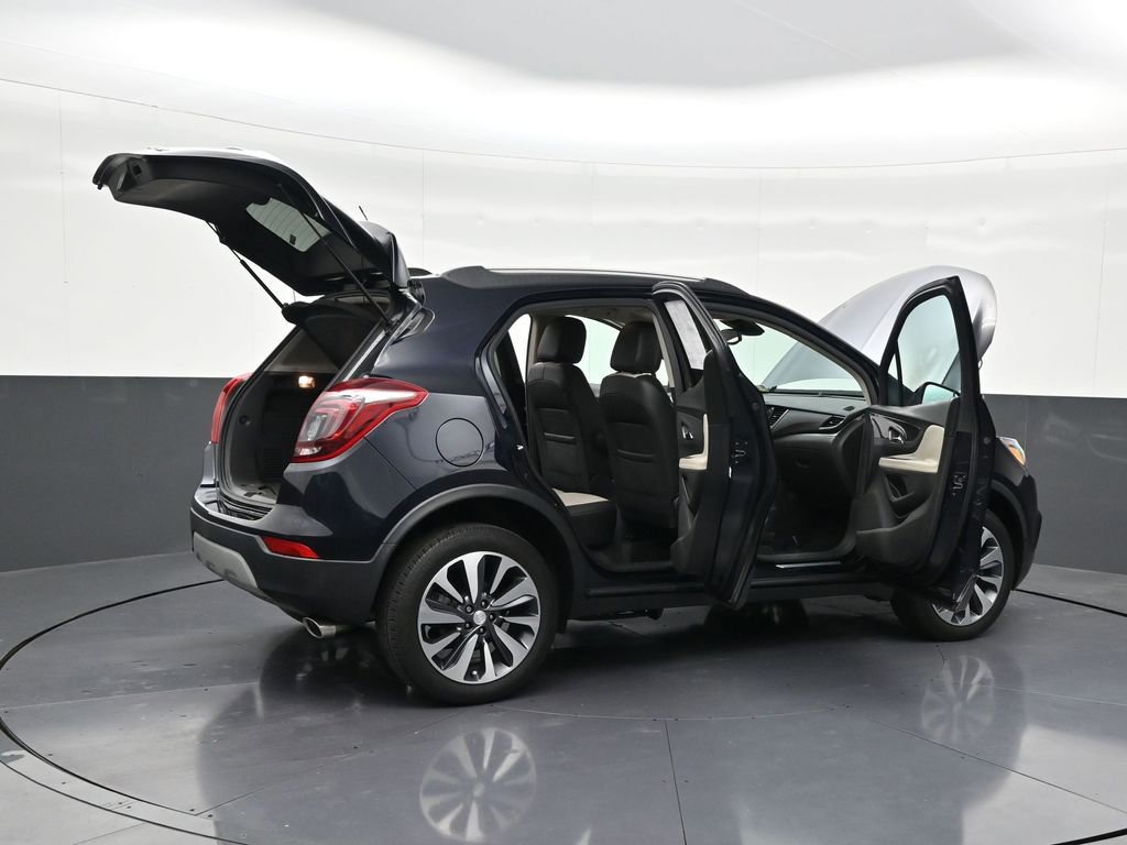 Used 2022 Buick Encore Preferred w/ Safety Package image 32