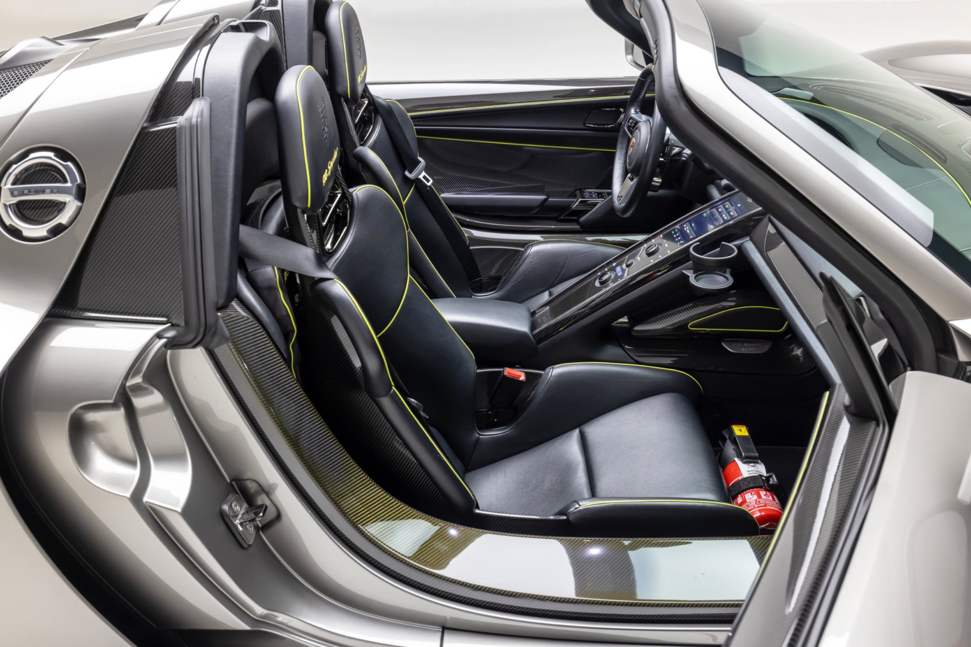 Used 2015 Porsche 918 Spyder AWD/4WD image 73