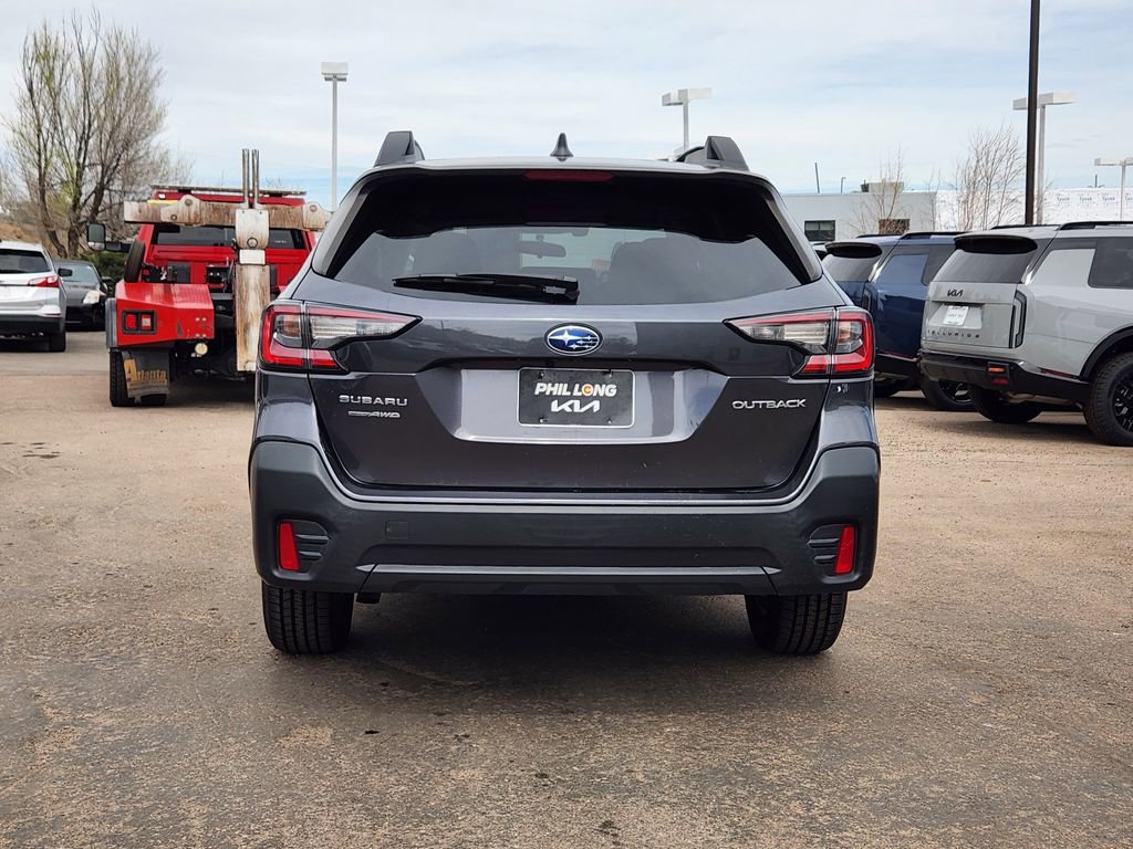 Used 2022 Subaru Outback Premium AWD/4WD image 6