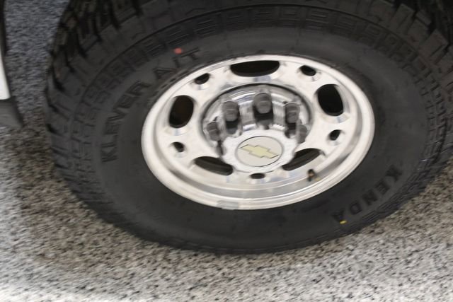Used 2006 Chevrolet Silverado 2500 LT w/ Onstar Plus Package image 26