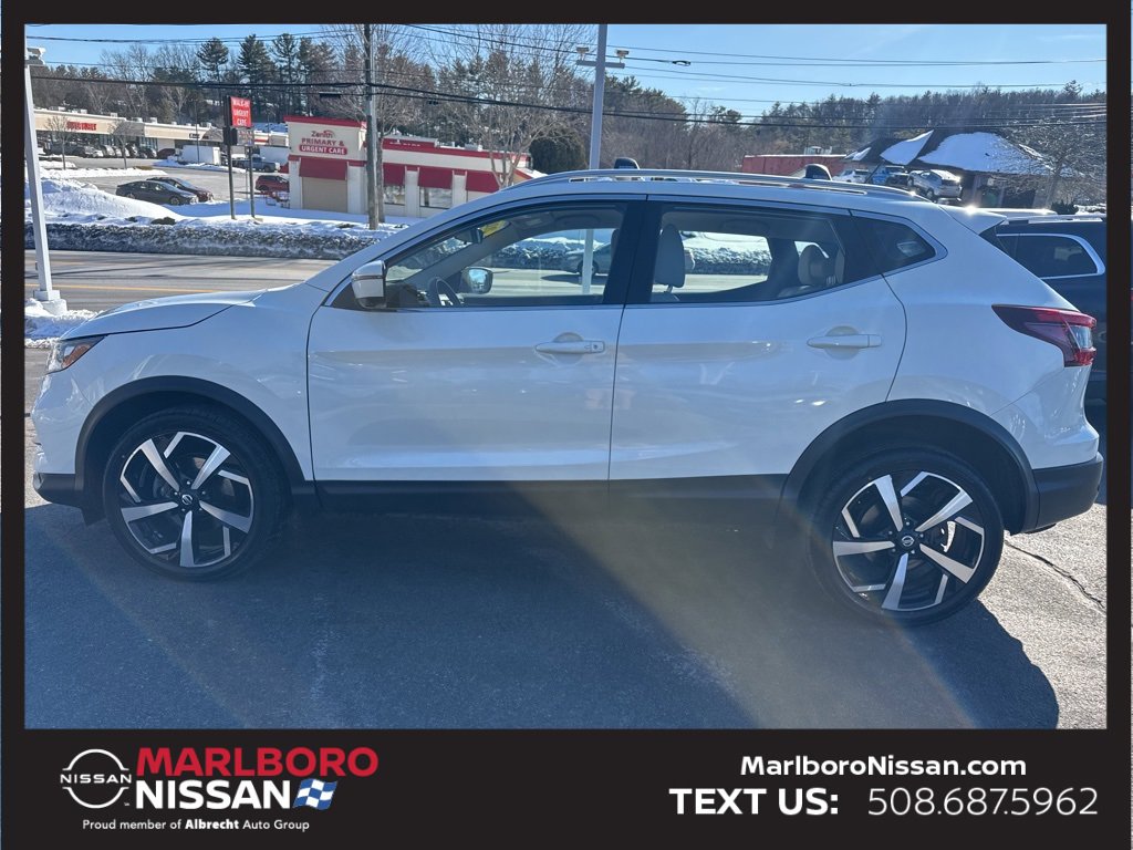 Used 2020 Nissan Rogue Sport SL image 4