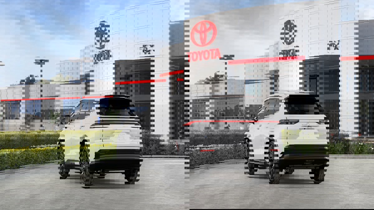 New 2026 Toyota Crown Signia image 7