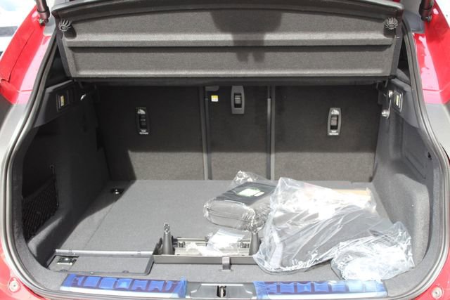 New 2026 Jaguar F-PACE R-Dynamic S image 23