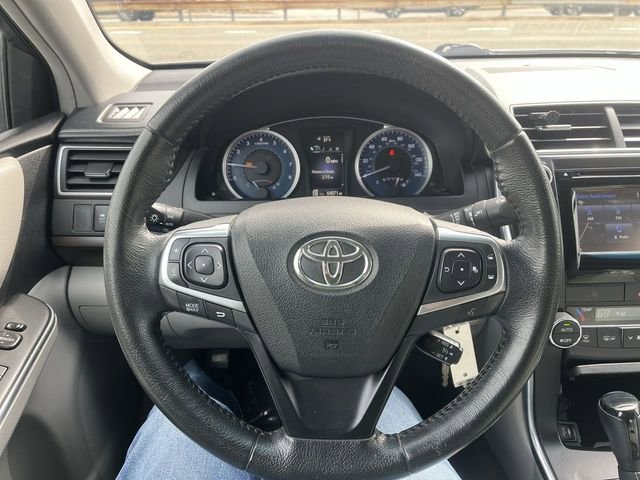 Used 2015 Toyota Camry XLE image 14