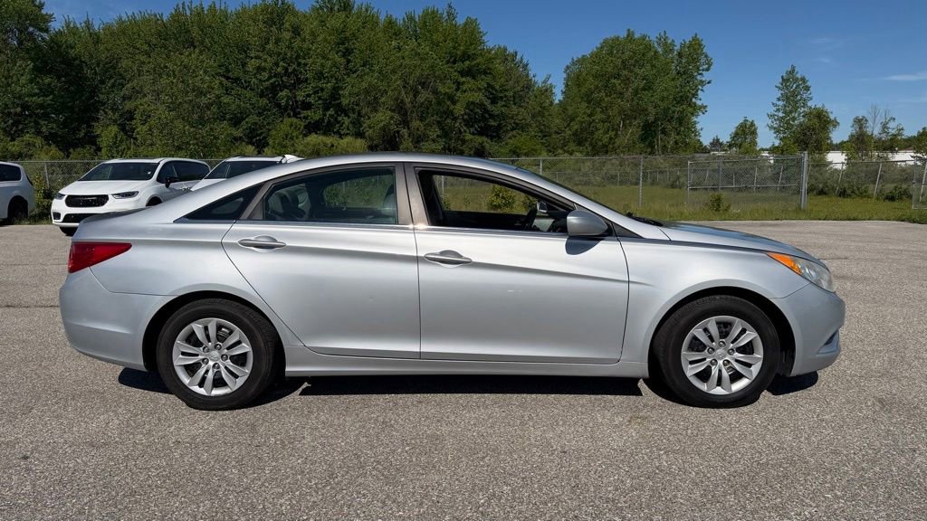 Used 2012 Hyundai Sonata GLS FWD image 9