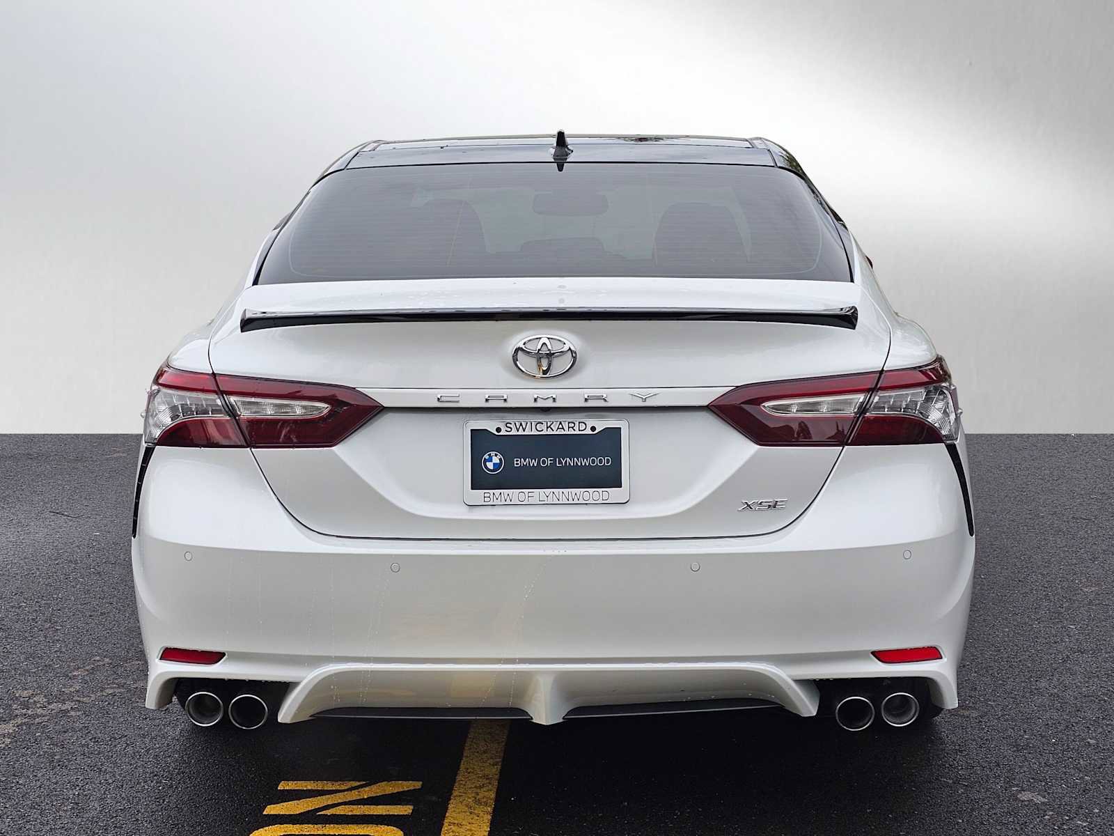 Used 2018 Toyota Camry XSE w/ Driver Assist Package image 4