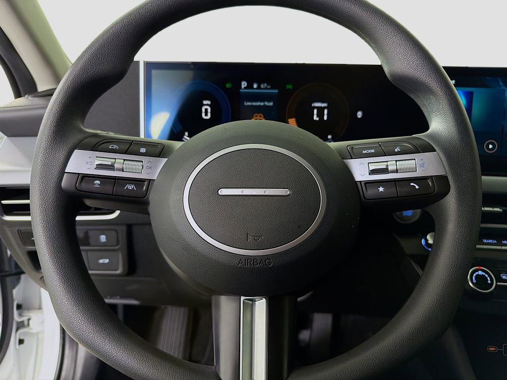 Used 2025 Hyundai Sonata SE image 14