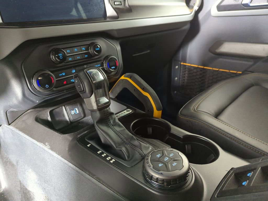 Used 2021 Ford Bronco Badlands image 19